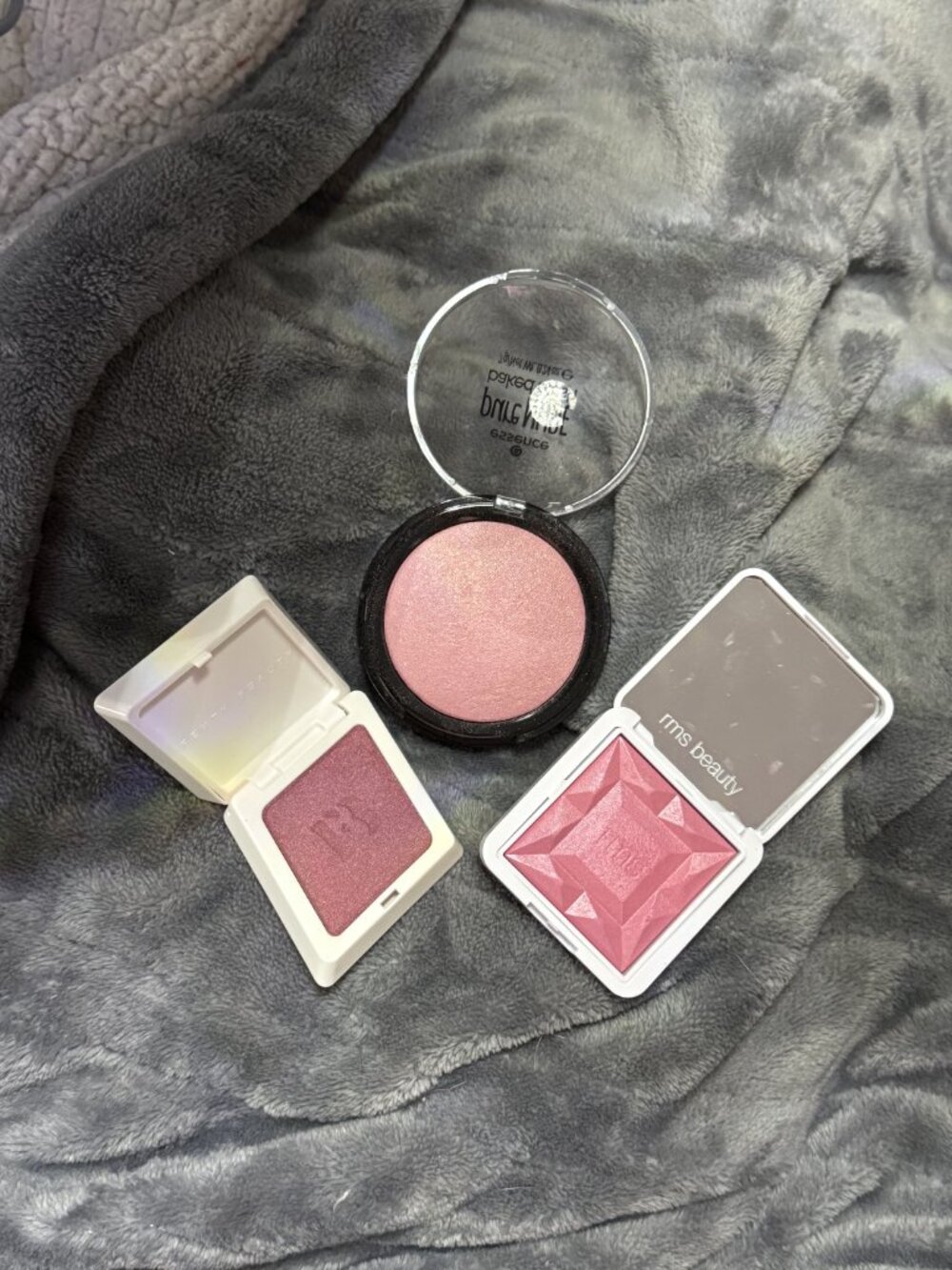 Fenty, RMS & Essence Blush Bundle - Picture 3 of 3